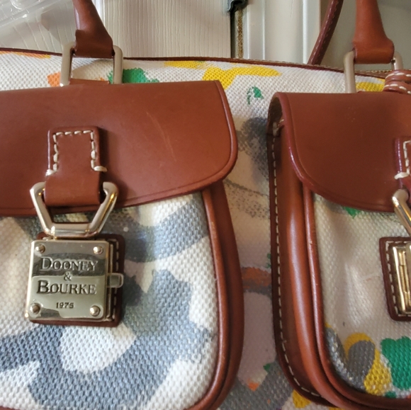 Vintage Dooney Graffiti Tote - Picture 2 of 9